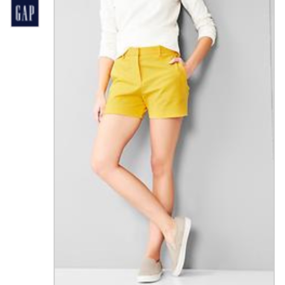 GAP  WOMEN'S Tailored shorts  yellow jacket  sz 2